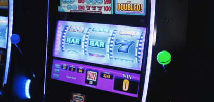 Gambaran mesin slot pada sebuah kasino
